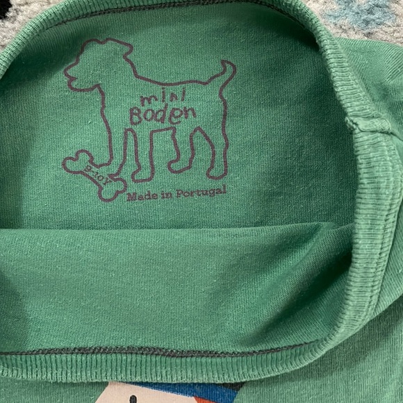 ⛔️SOLD⛔️ Mini Boden Youth Green Tee sz 9-10Y - Picture 6 of 7